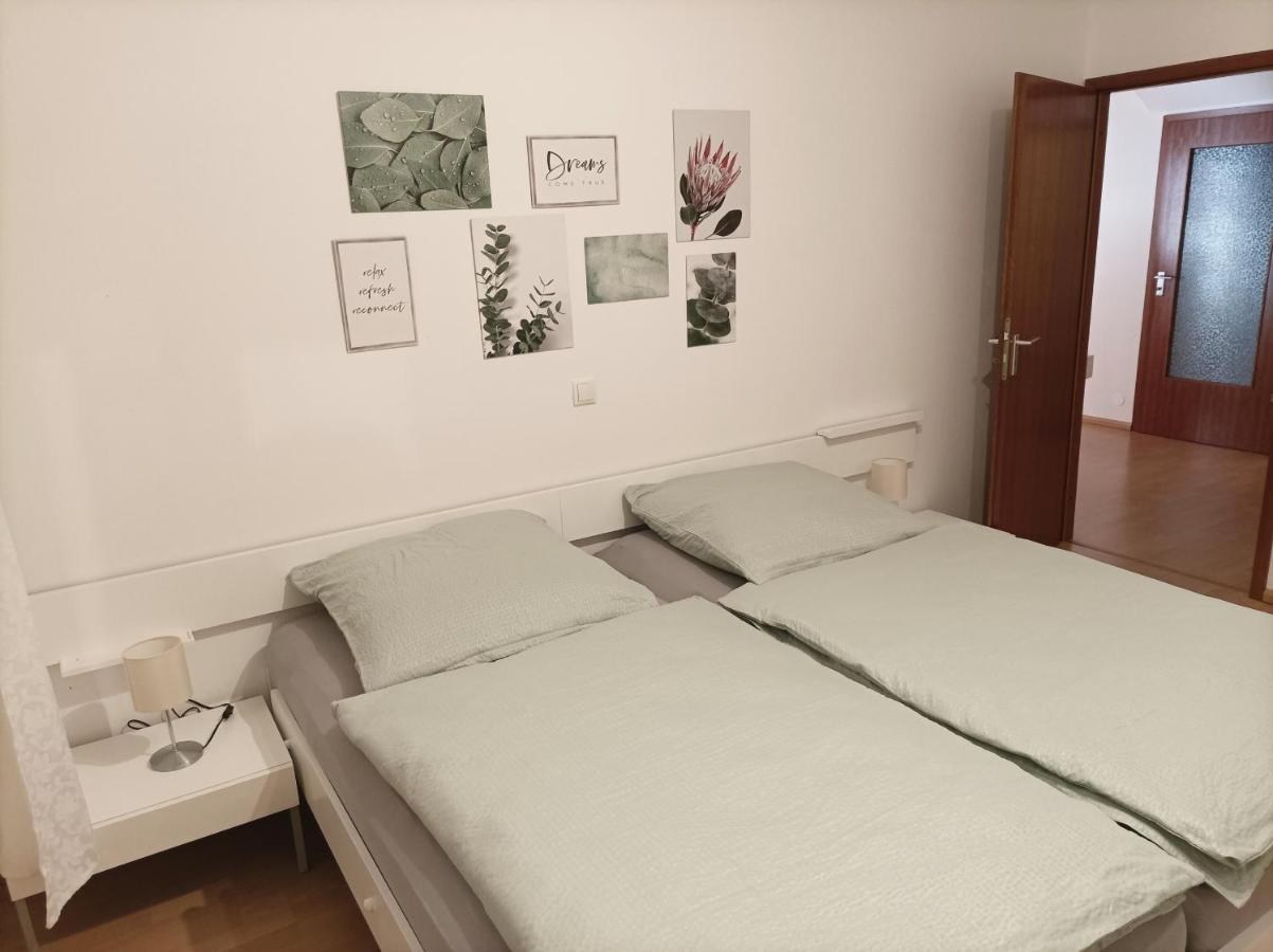 Grosse Ferienwohnung Am Waldrand Schonau  Exterior foto